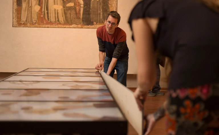 Allestimento di Assaporare l'arte, tre installazioni multimediali per la Pinacoteca Nazionale di Bologna